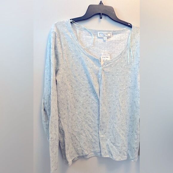 Hippie Rose Trendy Plus Size Ruched Hook-and-Eye-Front Top - Picture 4 of 6